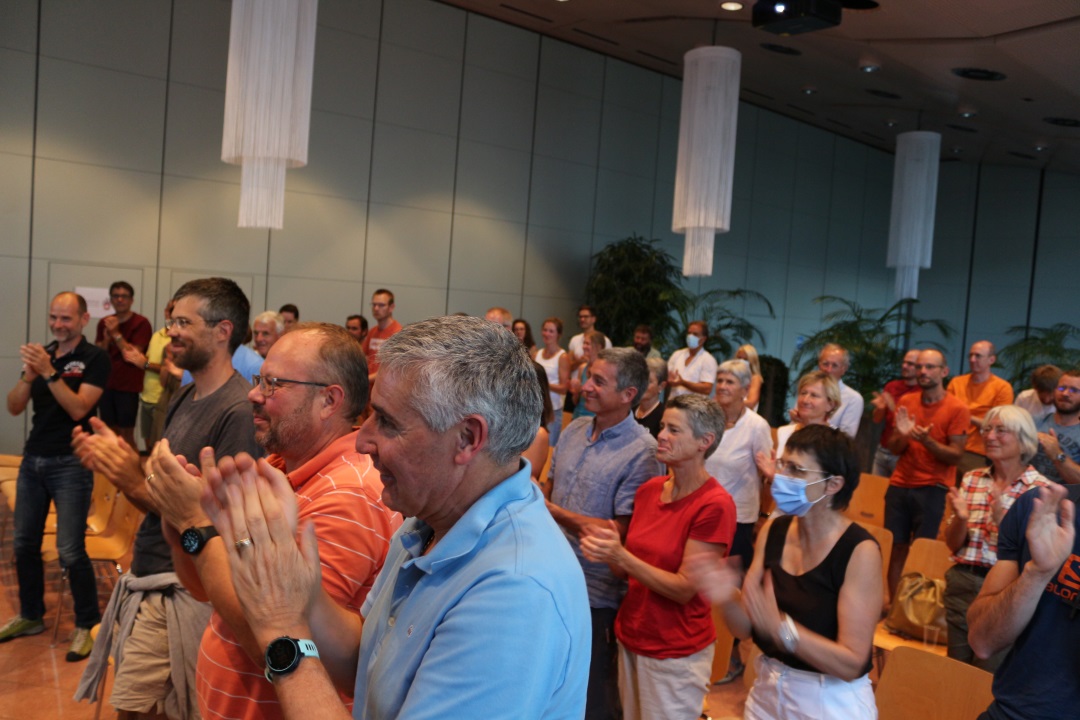 StandingOvation
